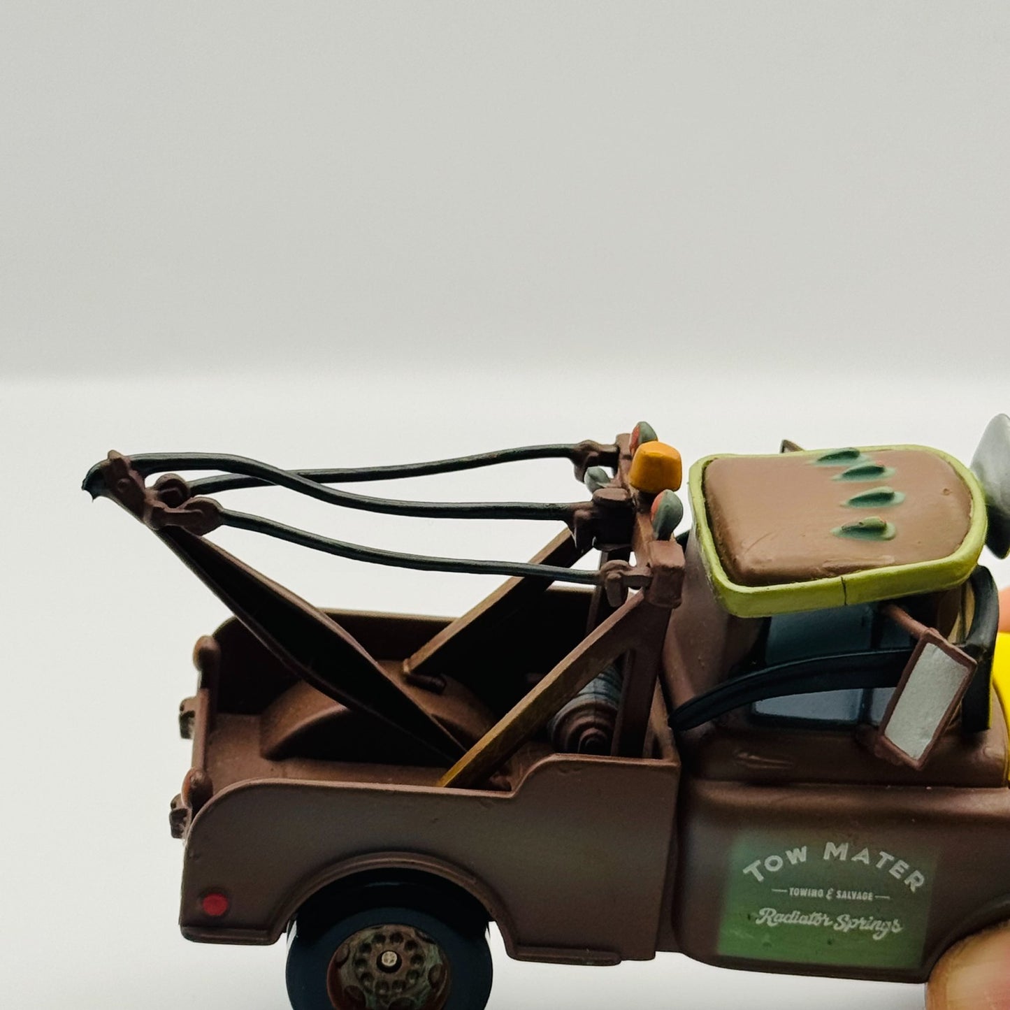 Disney Pixar Cars - UFM MATER & MATOR UFO *Untested* Disney Store - 1:43 Diecast