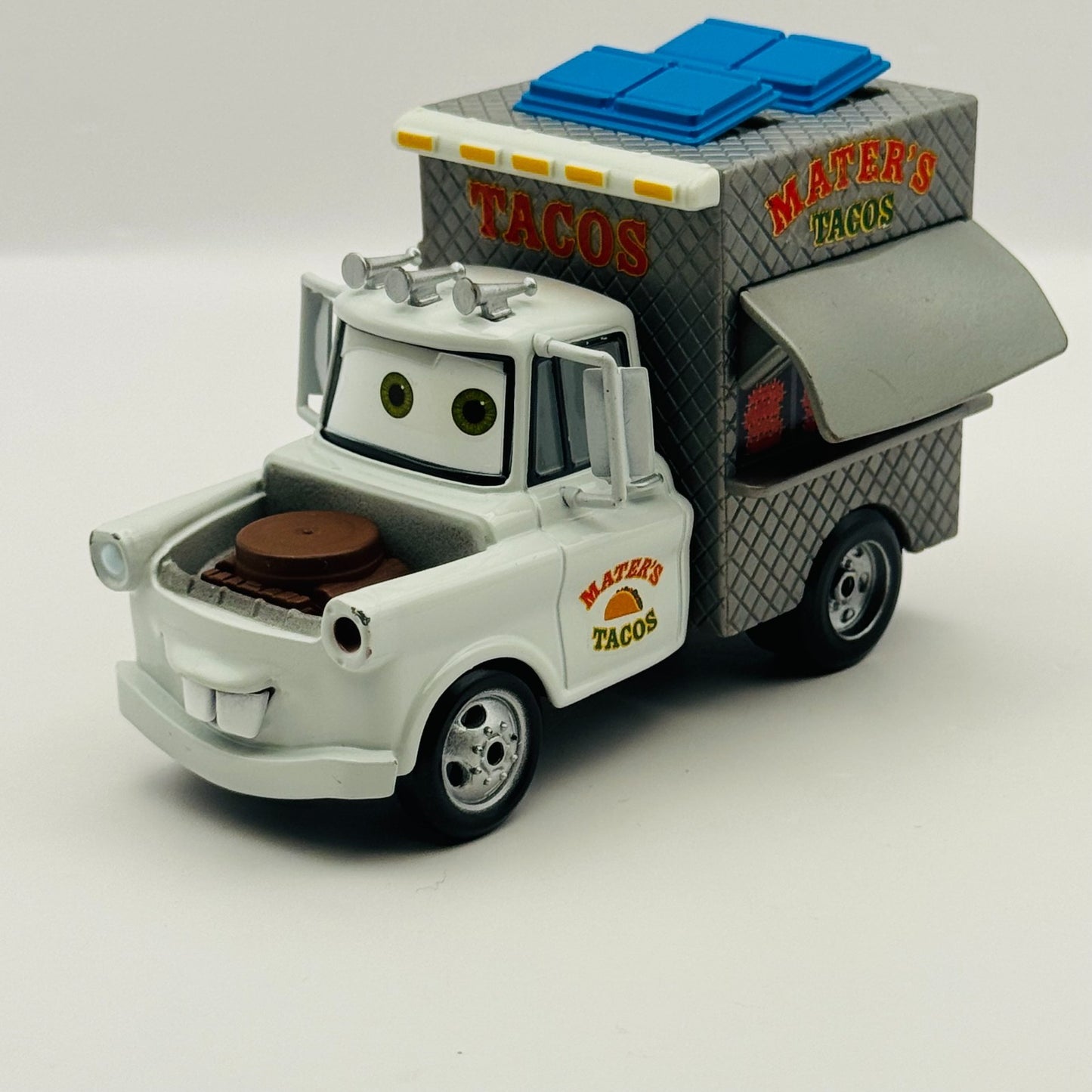 Disney Pixar Cars - TACO TRUCK MATER Disney Store - 1:43 Diecast