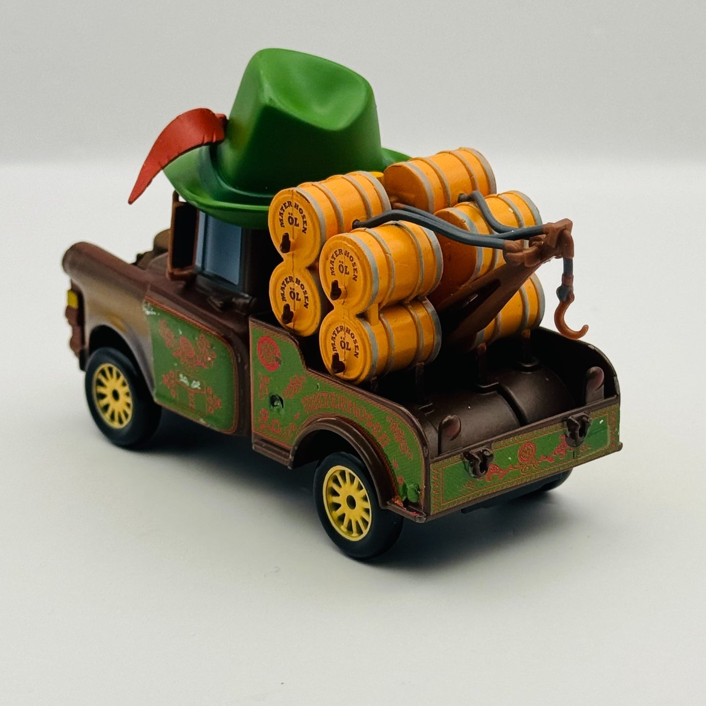 Disney Pixar Cars - MATERHOSEN MATER Disney Store - 1:43 Diecast
