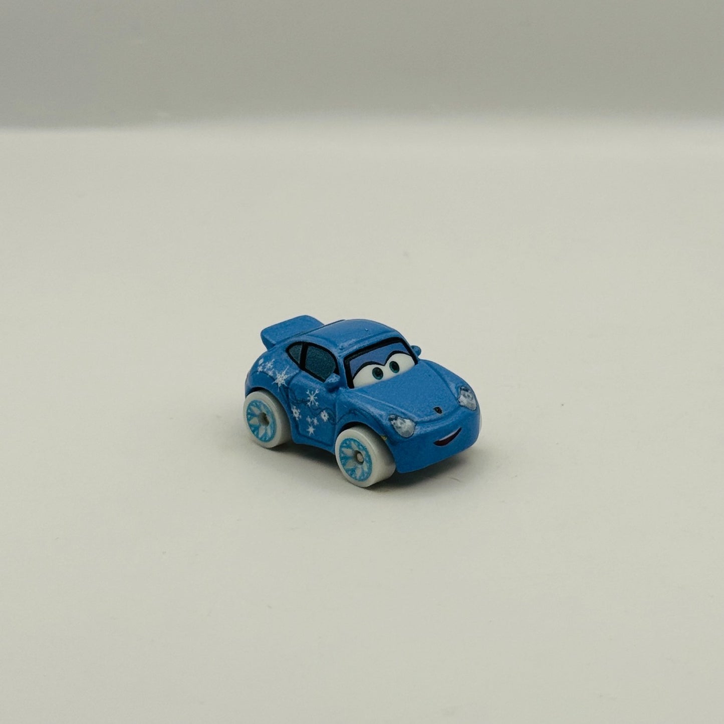 Disney Pixar Cars - Mini Racers SNOWY SALLY CHRISTMAS ADVENT - Diecast