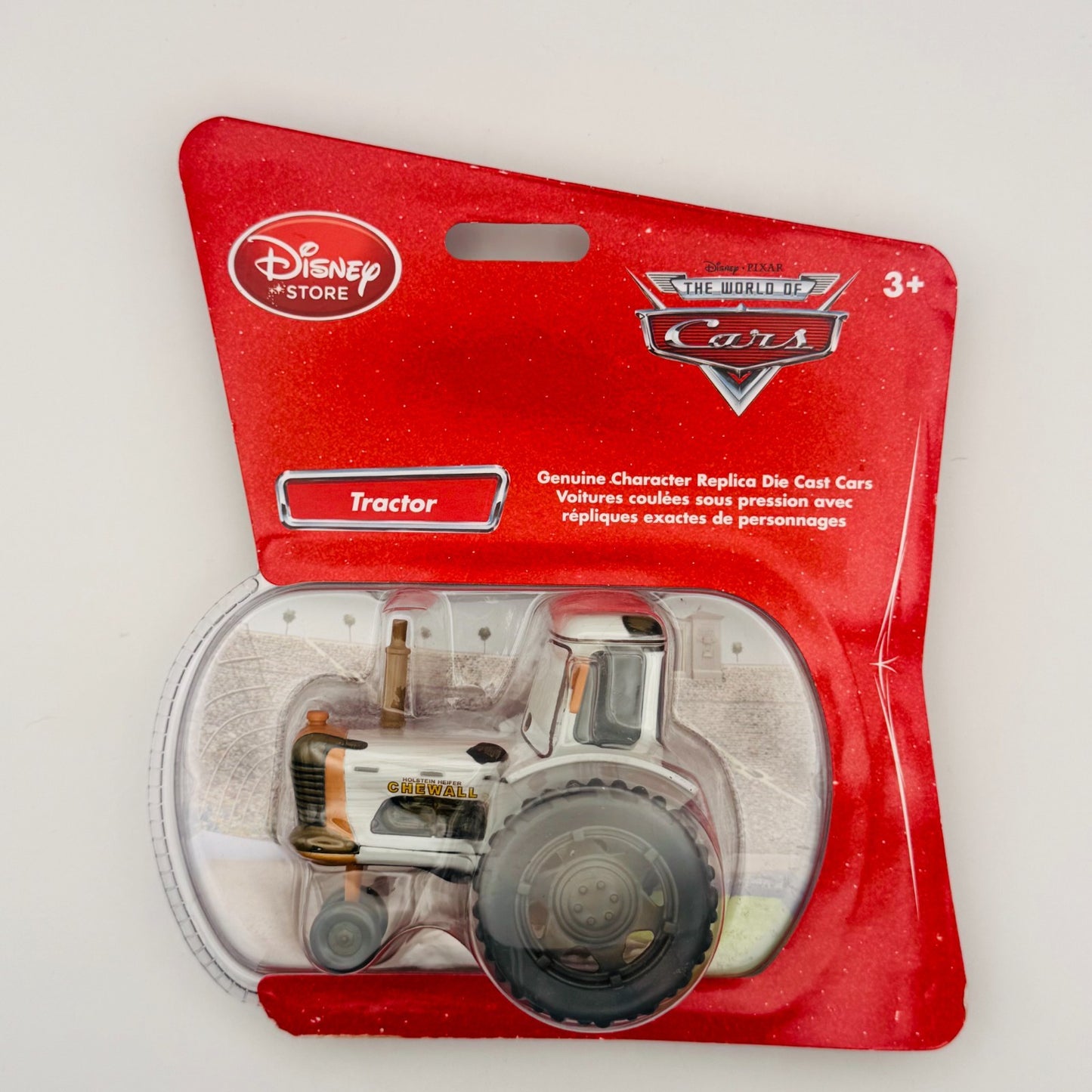 Disney Pixar Cars - WHITE TRACTOR Disney Store 2010 - 1:43 Diecast