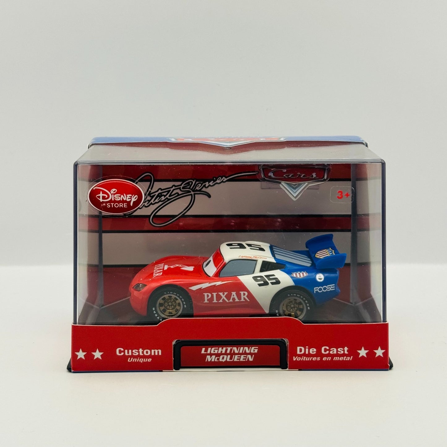 Disney Pixar Cars - ARTIST SERIES MCQUEEN CHIP FOOSE Disney Store - 1:43 Diecast