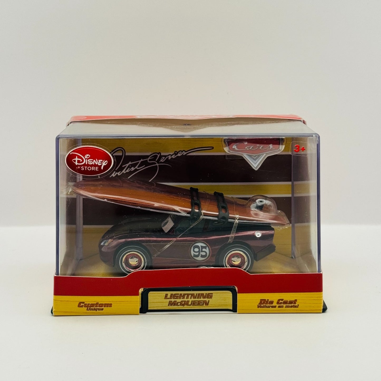 Disney Pixar Cars - ARTIST SERIES LASSETER MCQUEEN Disney Store - 1:43 Diecast