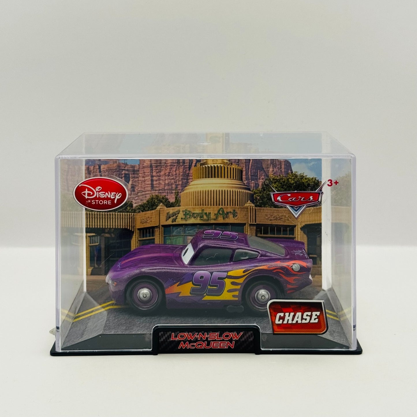 Disney Pixar Cars - LOW-N-SLOW MCQUEEN CHASE Disney Store - 1:43 Diecast