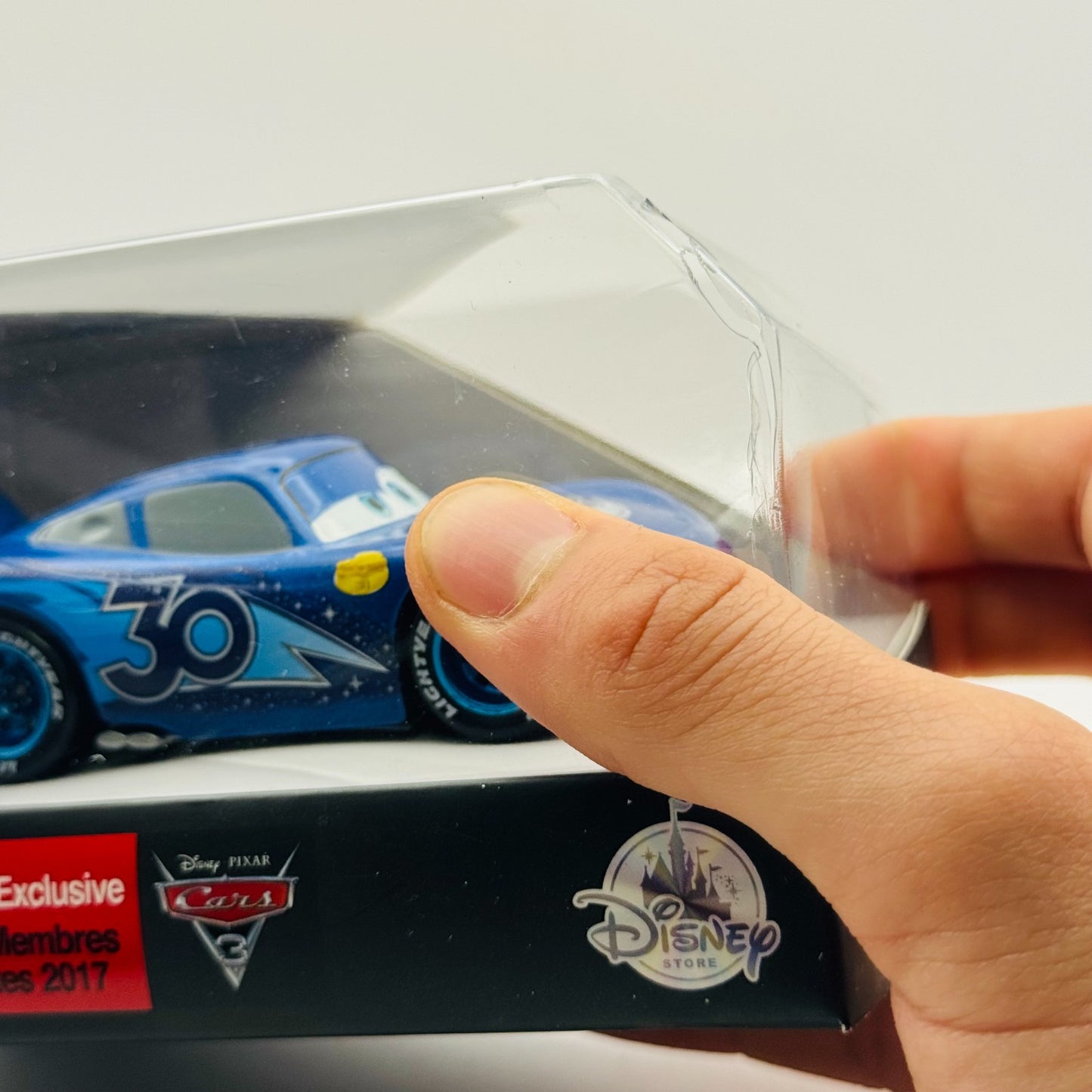 Disney Pixar Cars - 2017 HOLIDAY CAST MEMBER EXCLUSIVE Disney Store 1:43 Diecast