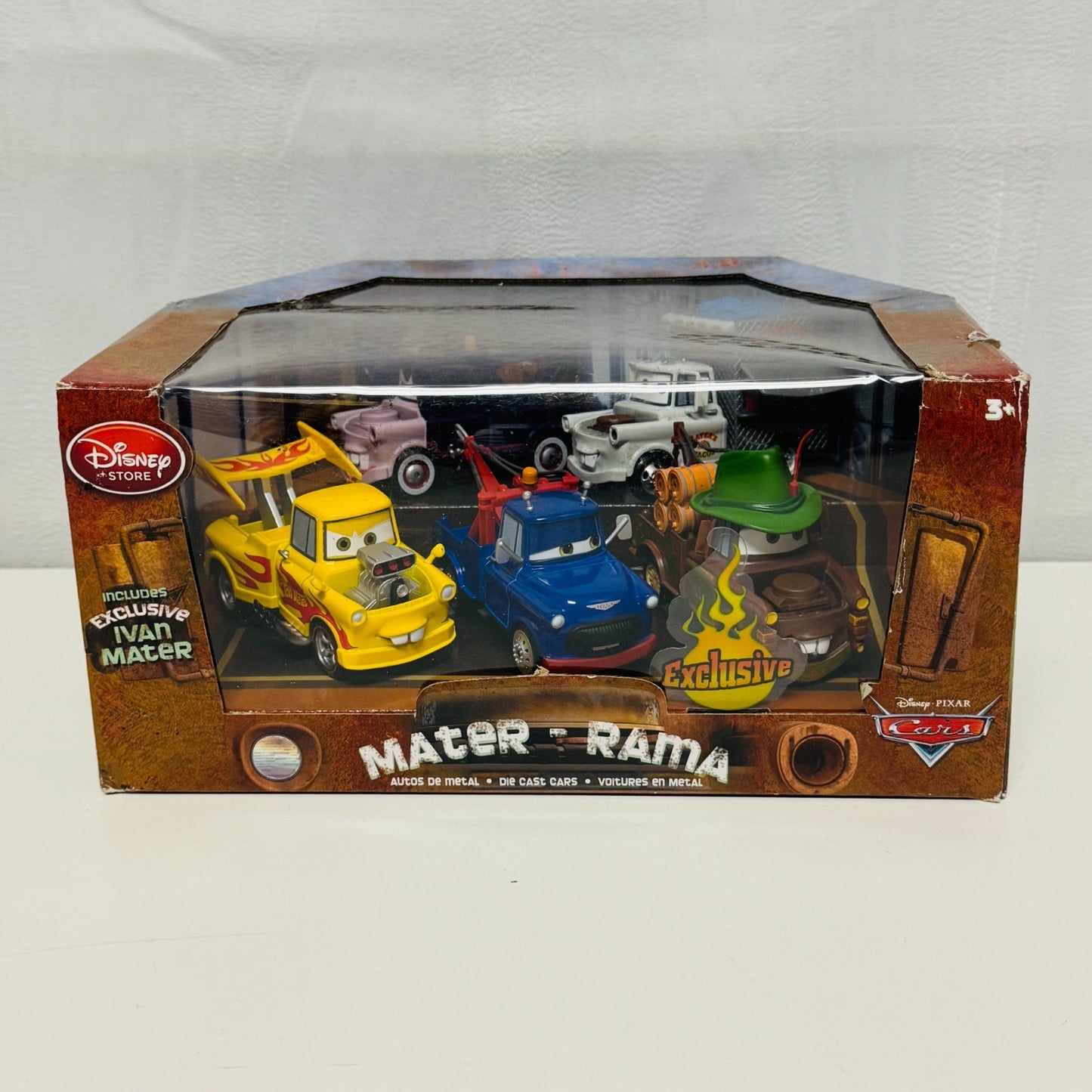 Disney Pixar Cars - MATER-RAMA IVAN DRACULA TACO TRUCK Disney Store 1:43 Diecast