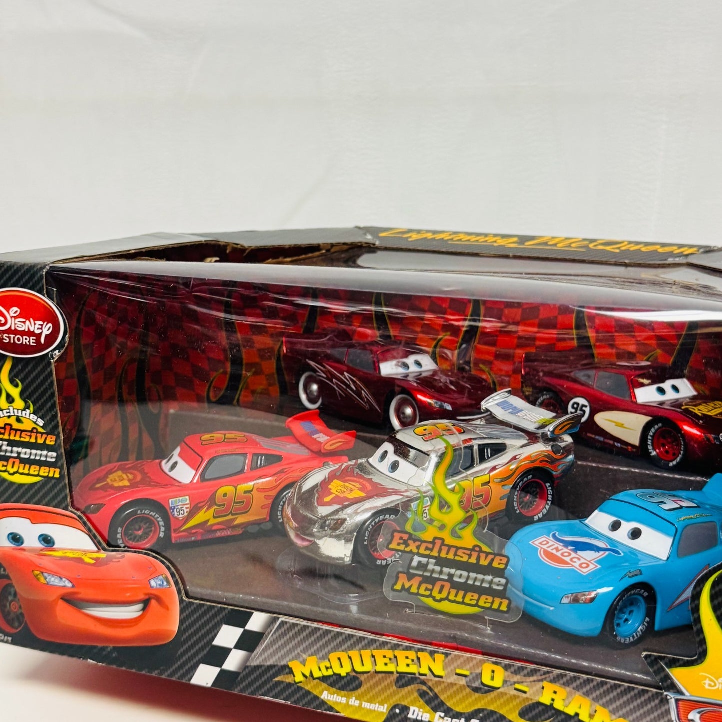 Disney Pixar Cars - MCQUEEN-O-RAMA CHROME MCQUEEN Disney Store - 1:43 Diecast