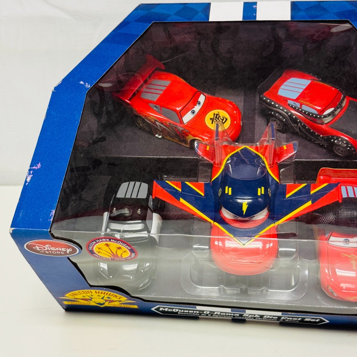 Disney Pixar Cars - TOONS MCQUEEN-O-RAMA HAWK DRAGON Disney Store - 1:43 Diecast