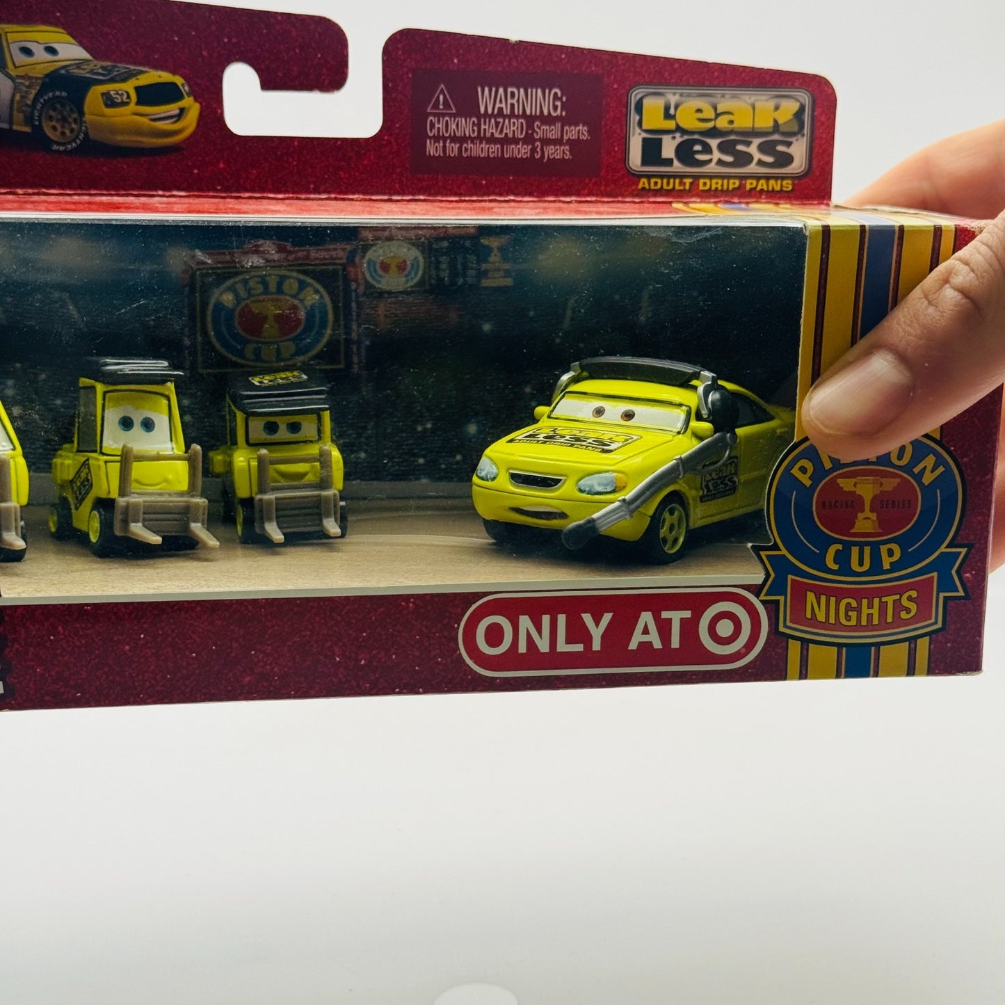 Disney Pixar Cars - LEAK LESS TEAM CREW CHIEF & PITTYS PIT CREW SET 1:55 Diecast