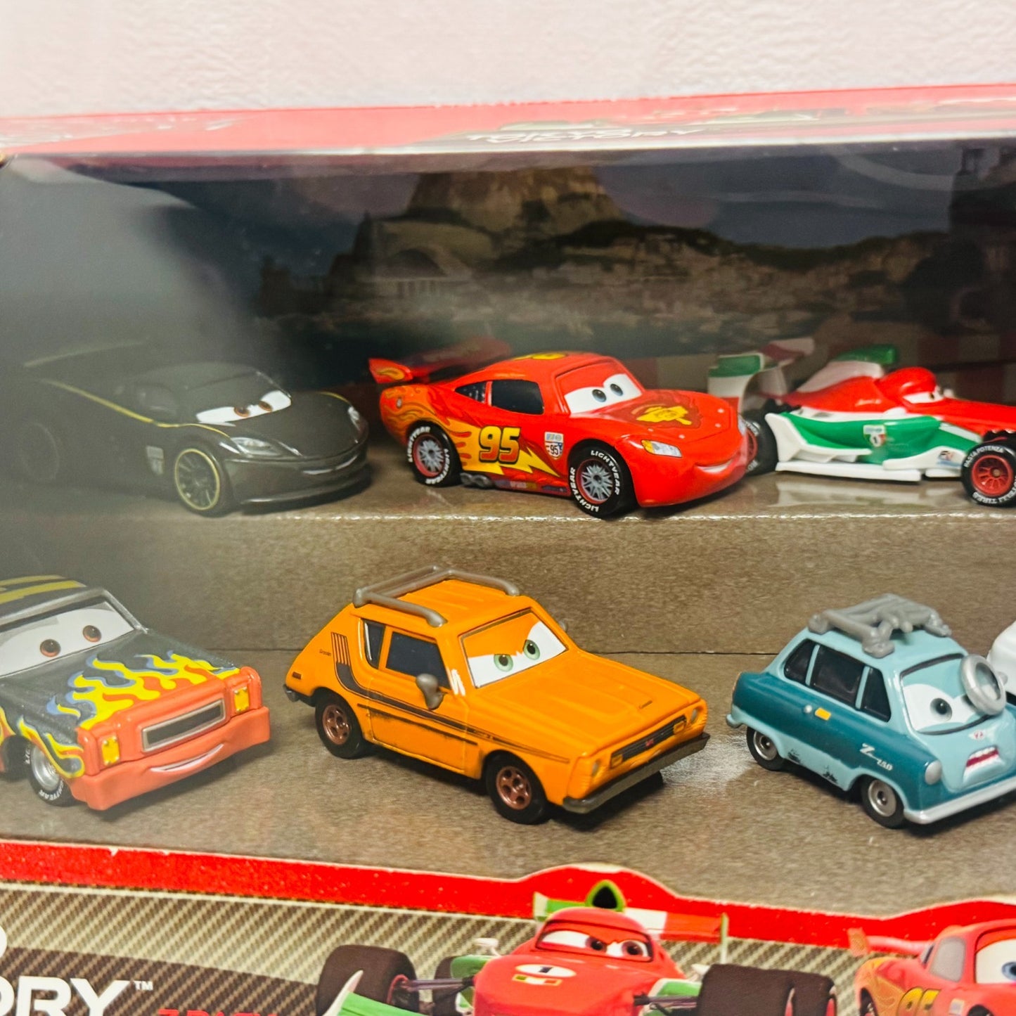 Disney Pixar Cars - TOKYO VICTORY 7-PACK GREM PROFESSOR Z FRANK - 1:55 Diecast