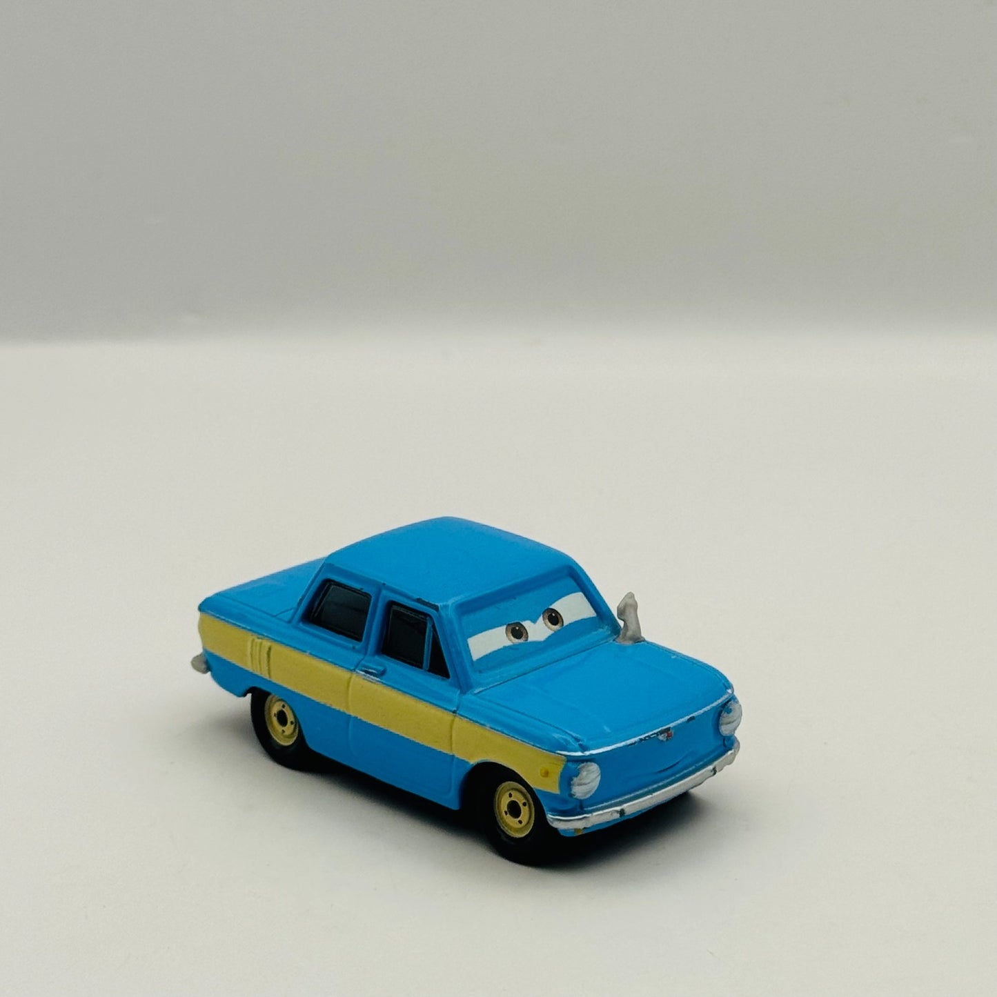 Disney Pixar Cars - VLADIMIR TRUNKOV Lemons Cars 2 2011 - 1:55 Diecast