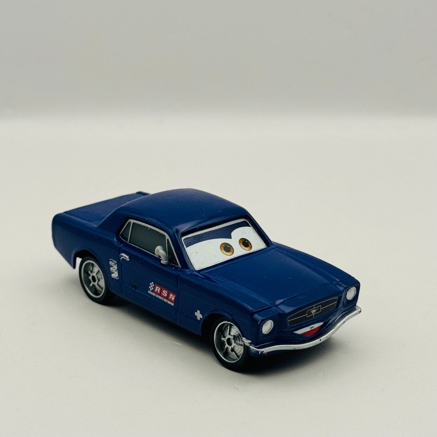 Disney Pixar Cars - BRENT MUSTANGBURGER Cars 2 - 1:55 Diecast