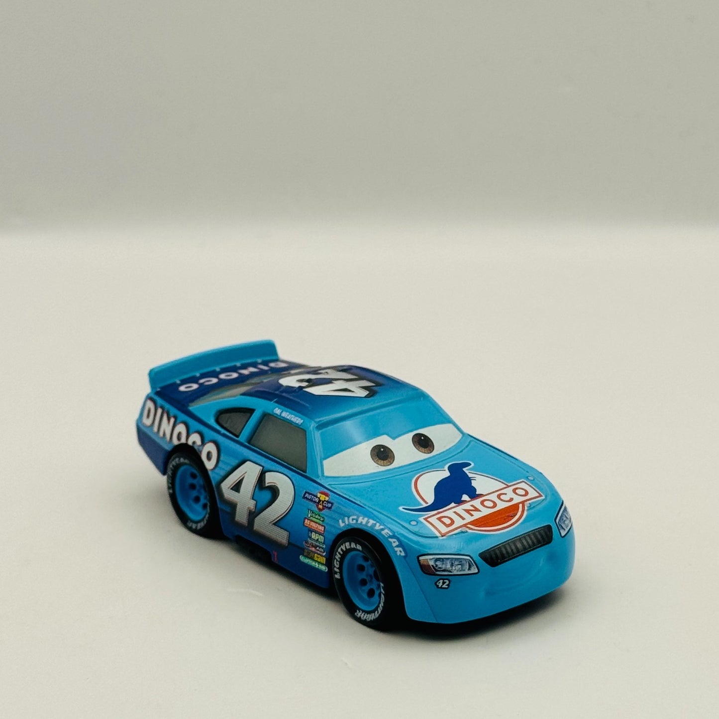 Disney Pixar Cars - CAL WEATHERS DINOCO Veteran Racer - 1:55 Diecast