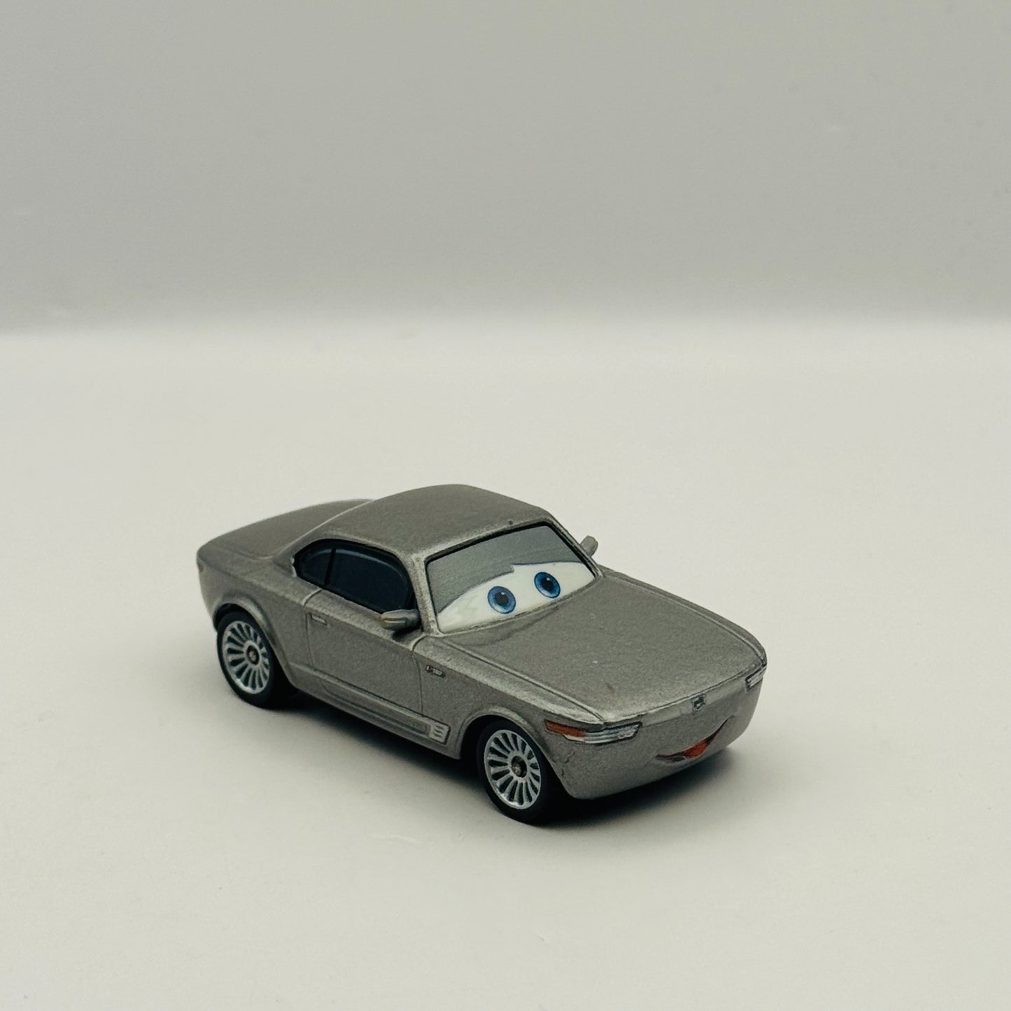Disney Pixar Cars - STERLING - 1:55 Diecast
