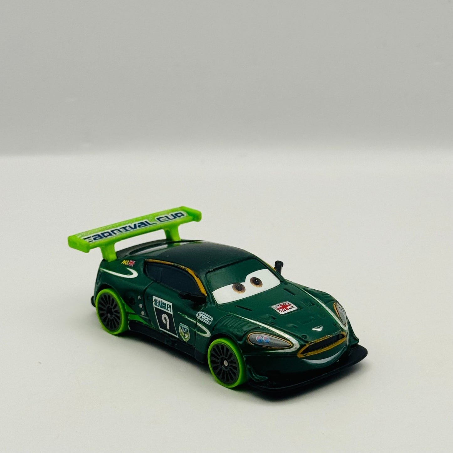 Disney Pixar Cars - CARNIVAL CUP NIGEL GEARSLEY TROC 2016 - 1:55 Diecast