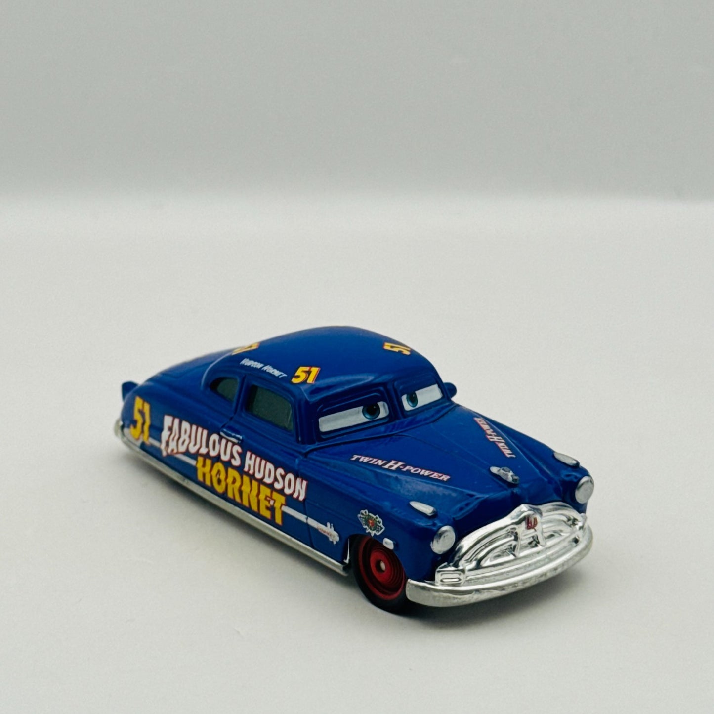 Disney Pixar Cars - FABULOUS HUDSON HORNET DOC Supercharged 2007 - 1:55 Diecast