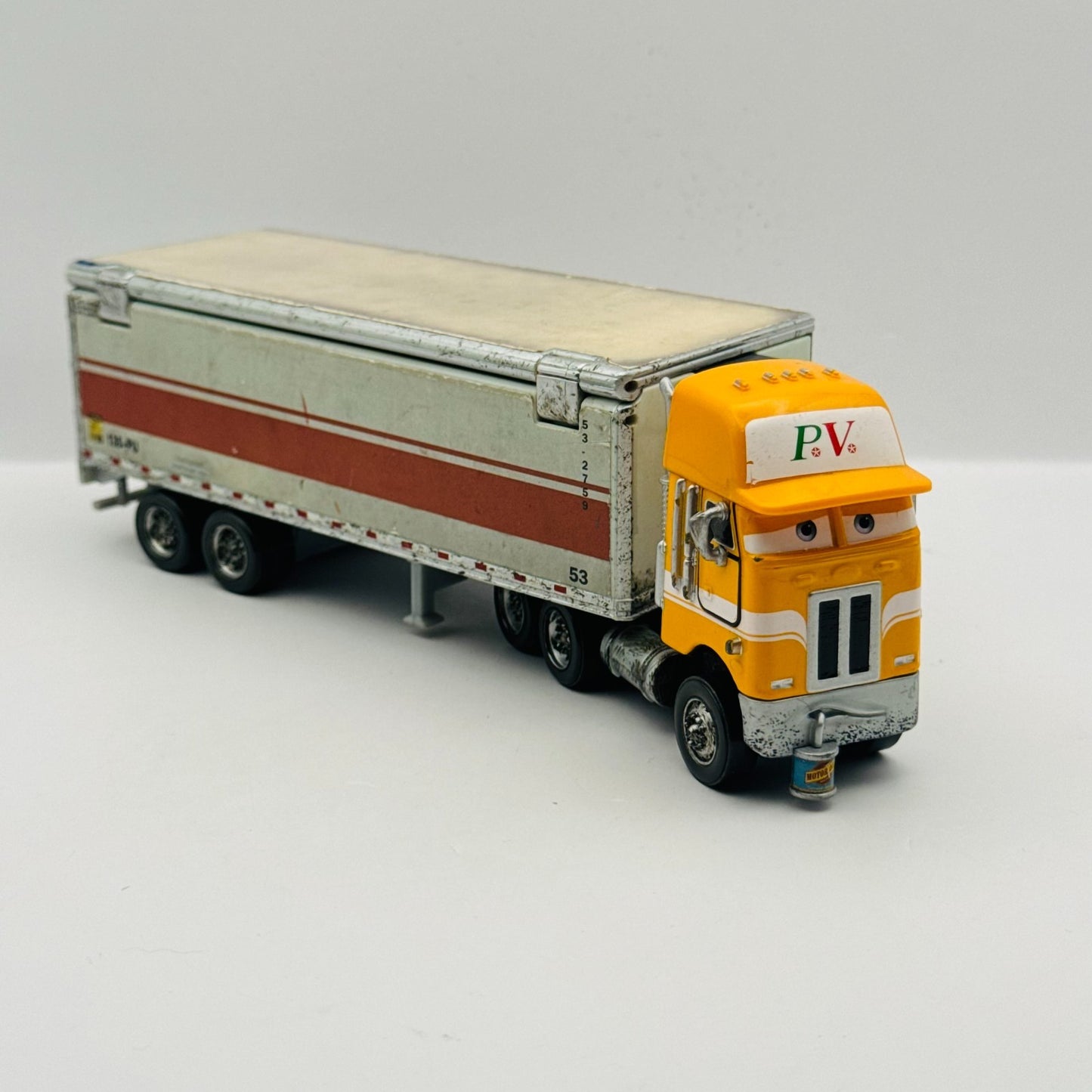 Disney Pixar Cars - PAUL VALDEZ HAULER 2010 - 1:55 Diecast