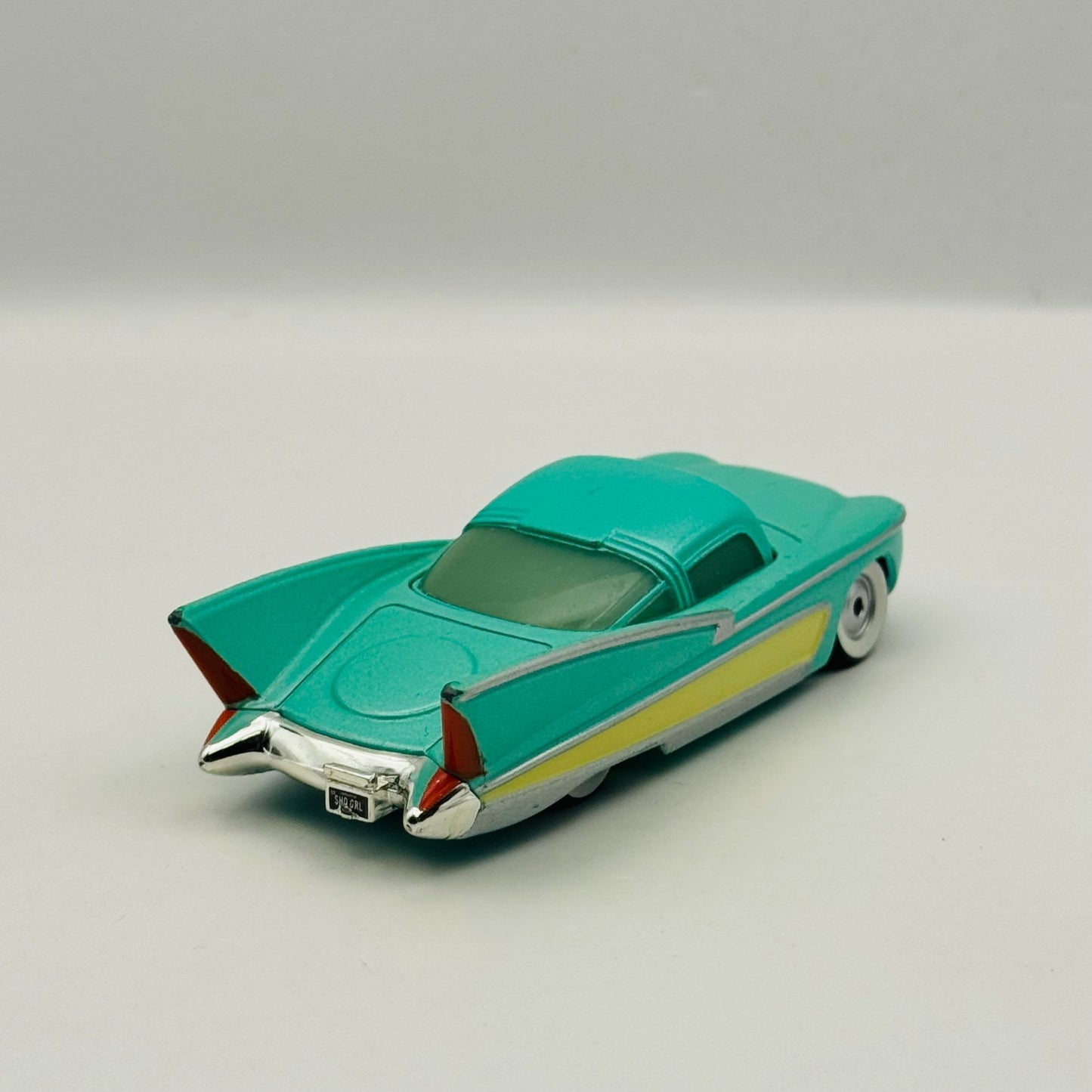 Disney Pixar Cars - FLO Radiator Springs - 1:55 Diecast