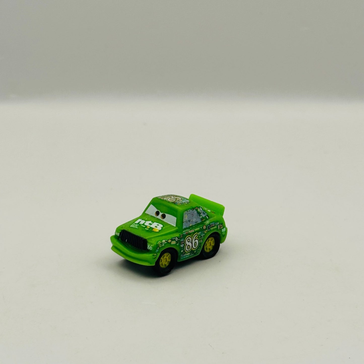 Disney Pixar Cars - Micro Drifters CHICK HICKS HTB - Rolling