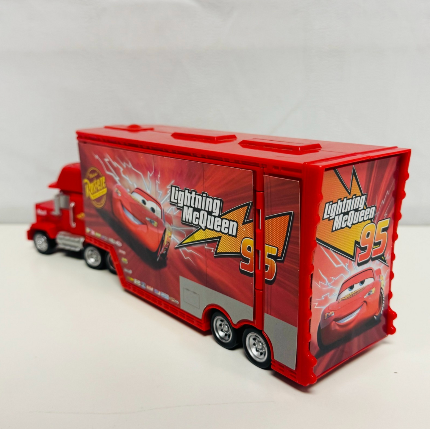 Disney Pixar Cars - STORY SETS DROP & JUMP TRANSFORMING MACK PLAYSET 1:55 Scale