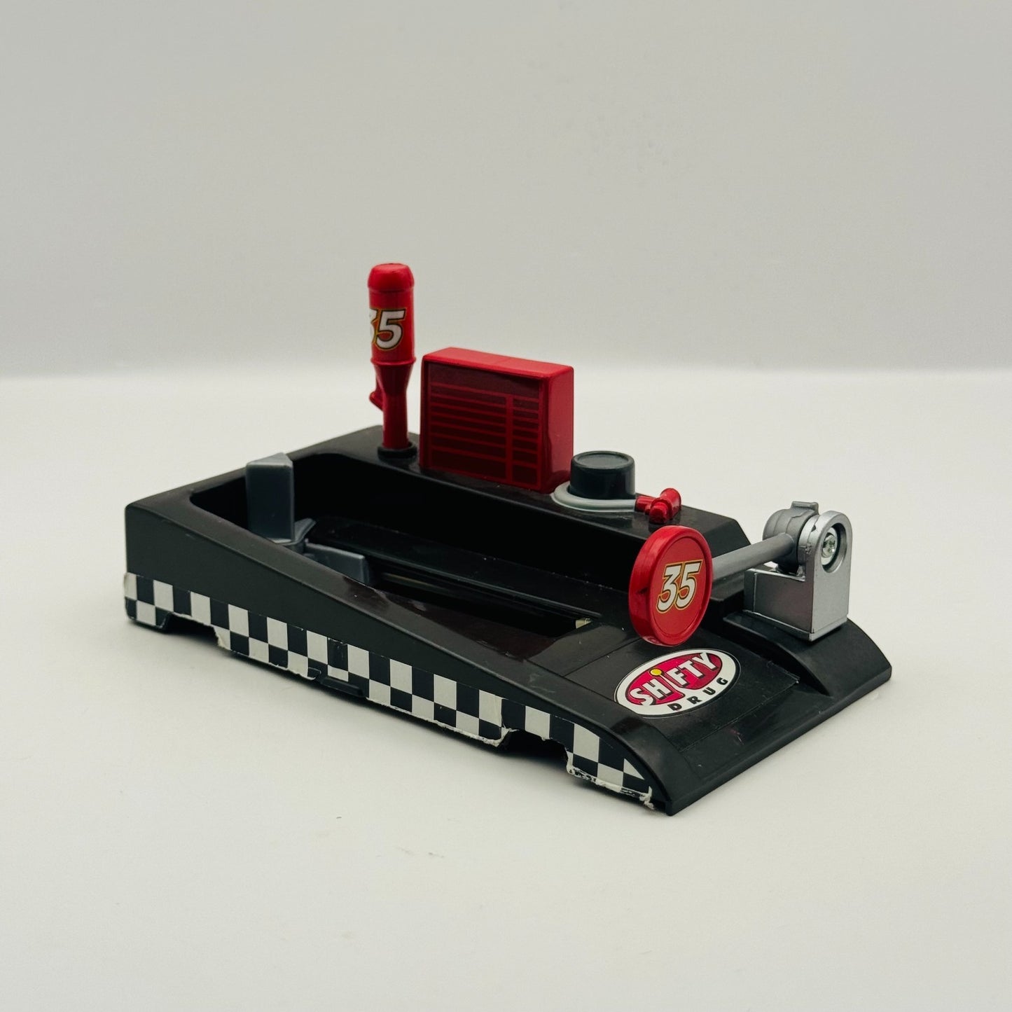 Disney Pixar Cars - PIT RACE-OFF LAUNCHER SHIFTY DRUG KEVIN - 1:55 Diecast