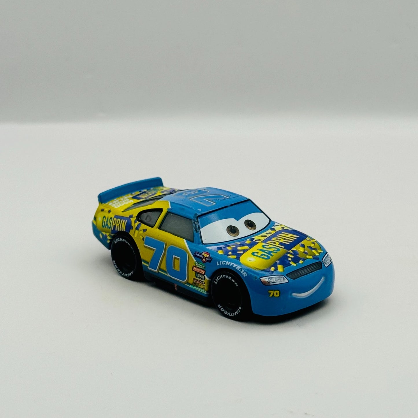Disney Pixar Cars - FLOYD MULVIHILL GASPRIN Veteran Racer *CHINA* - 1:55 Diecast
