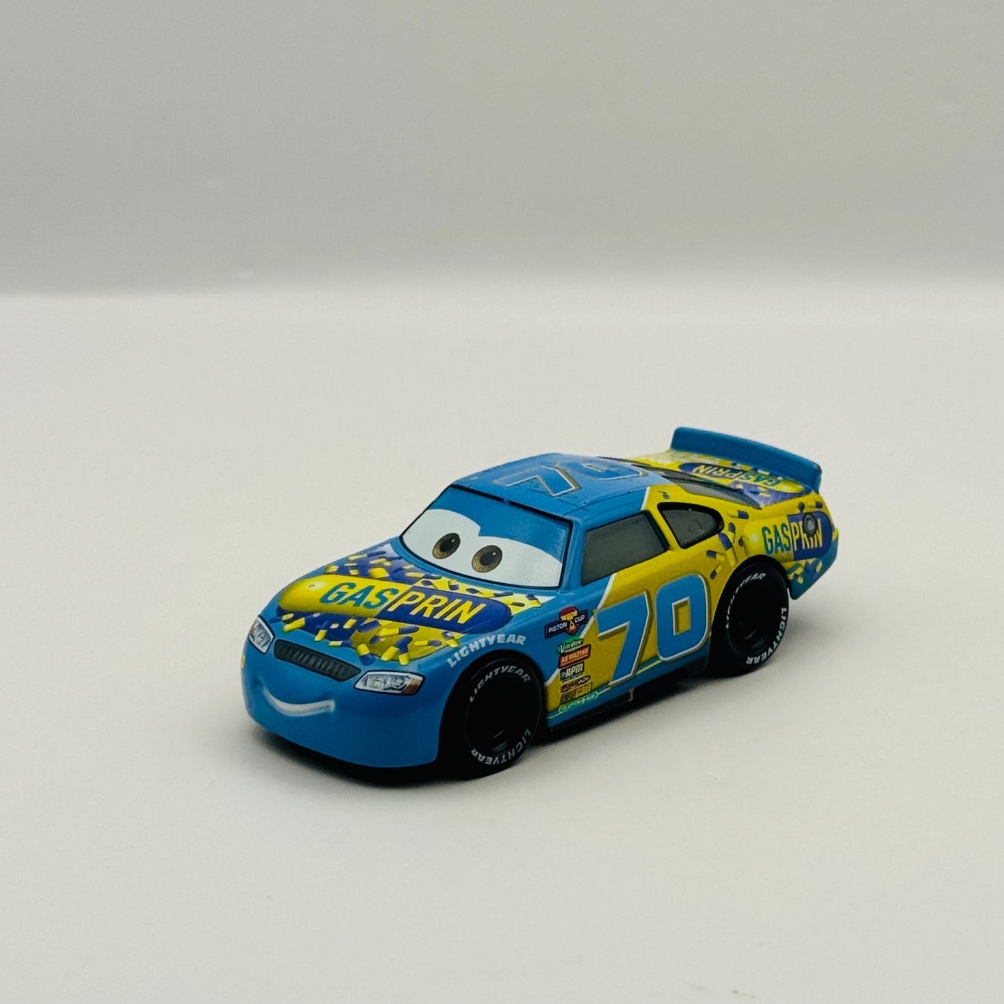 Disney Pixar Cars - FLOYD MULVIHILL GASPRIN Veteran Racer *CHINA* - 1:55 Diecast