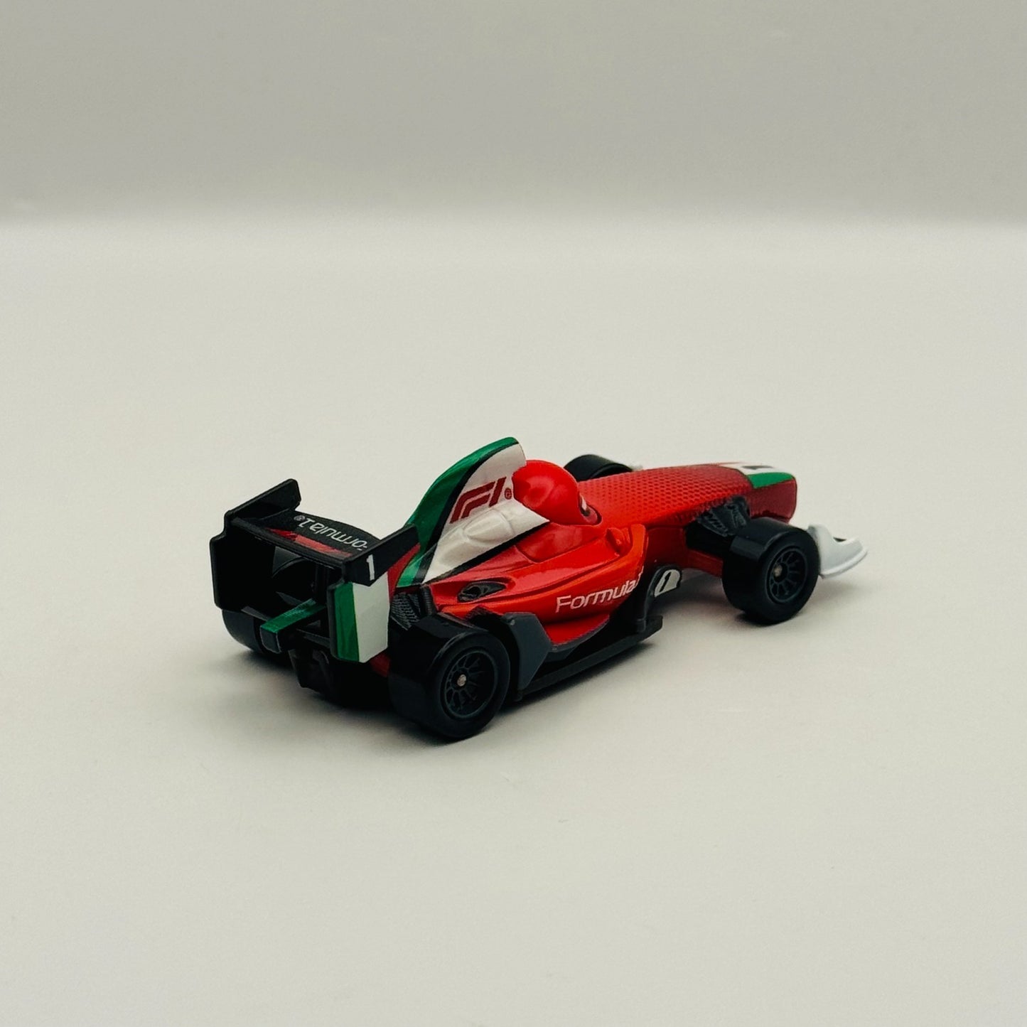 Disney Pixar Cars - FORMULA 1 COLLAB 3-PACK MCQUEEN, FRANCESCO 2026 1:55 Diecast