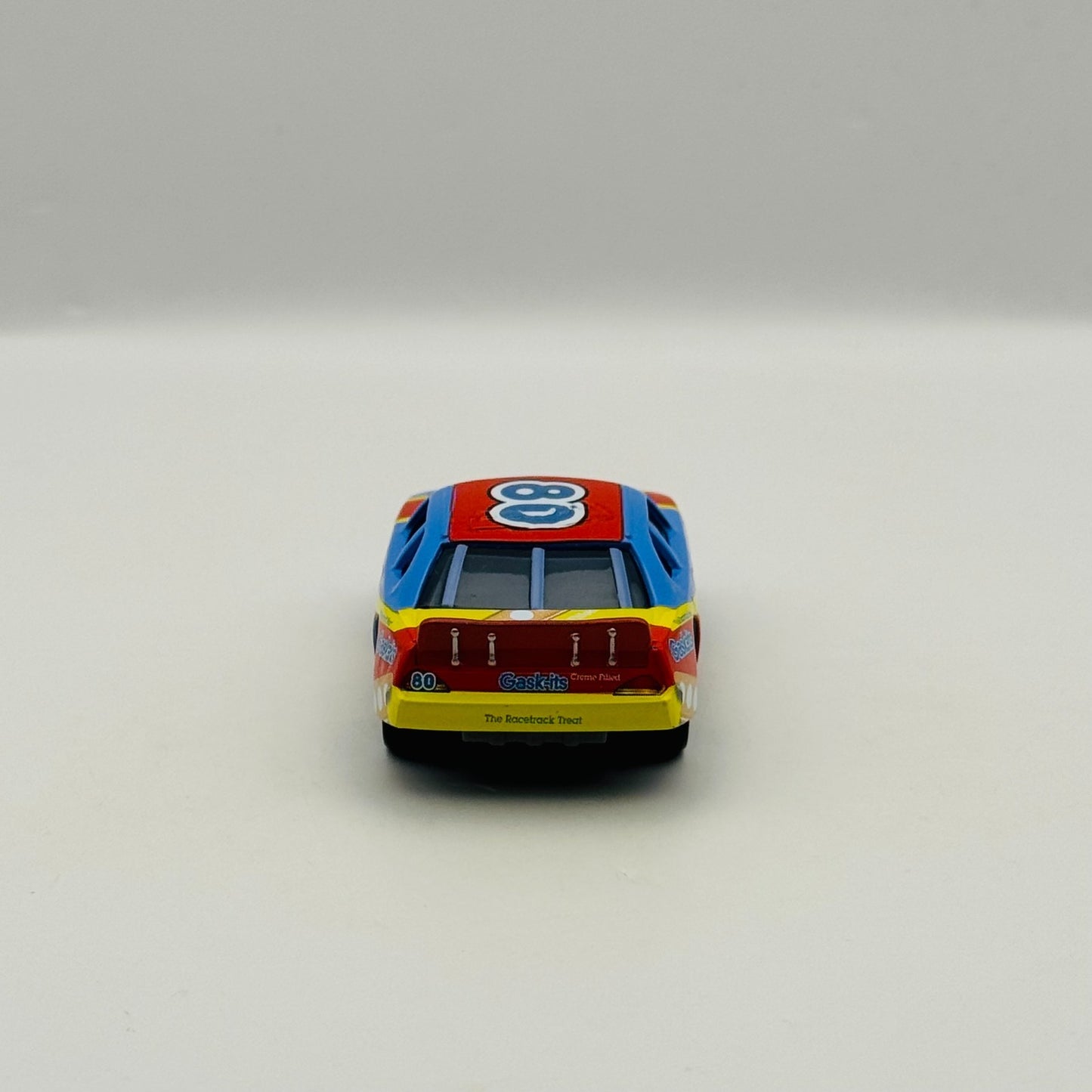 Disney Pixar Cars SAGE VANDERSPIN GASK-ITS Plastic Tires 2010 - 1:55 Diecast