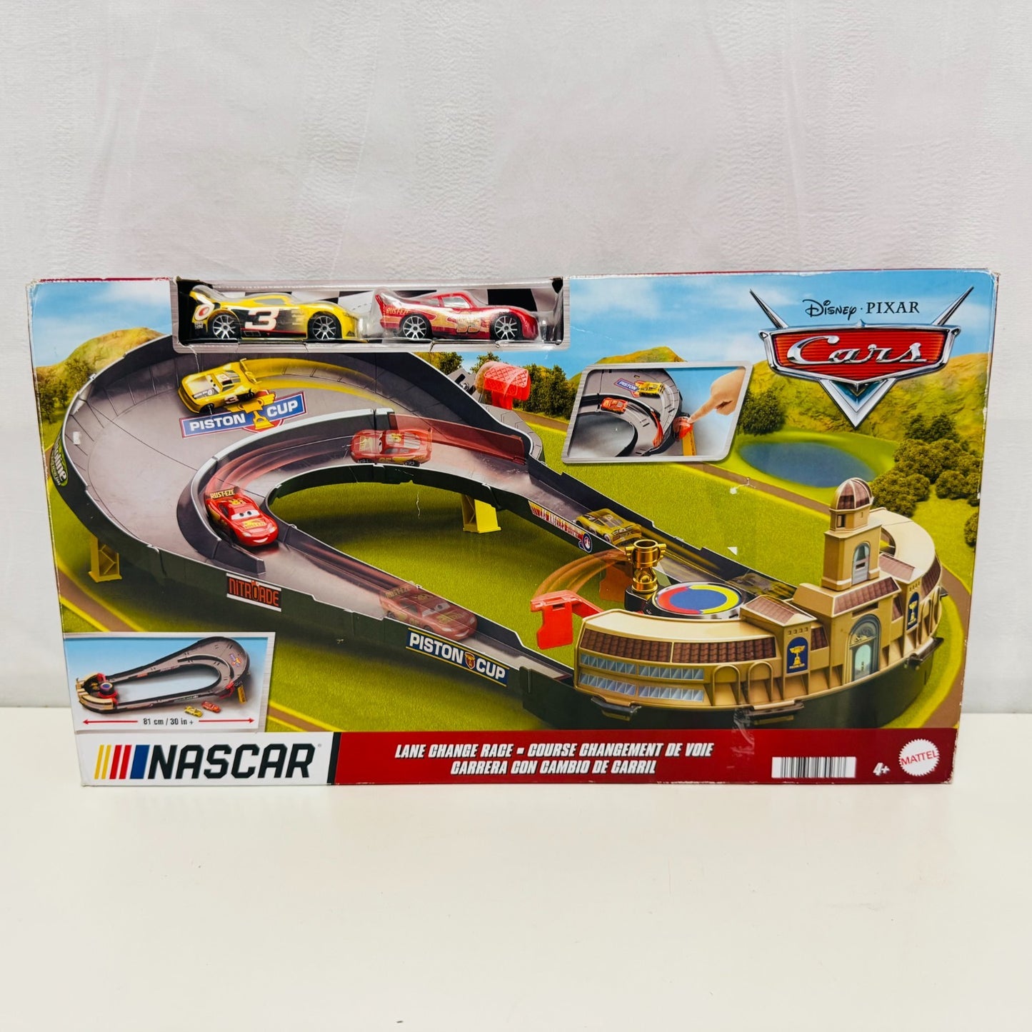 Disney Pixar Cars - NASCAR LANE CHANGE RACE PISTON CUP PLAYSET - 1:55 Scale