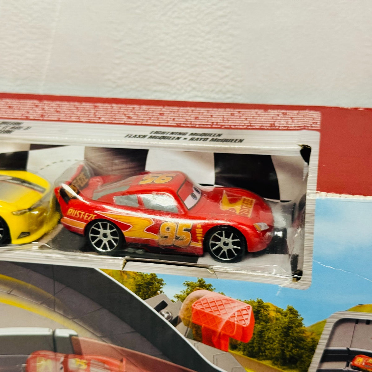 Disney Pixar Cars - NASCAR LANE CHANGE RACE PISTON CUP PLAYSET - 1:55 Scale