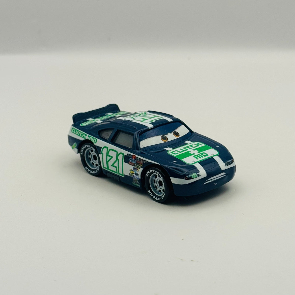 Disney Pixar Cars - KEVIN SHIFTRIGHT CLUTCH AID Piston Cup - 1:55 Diecast