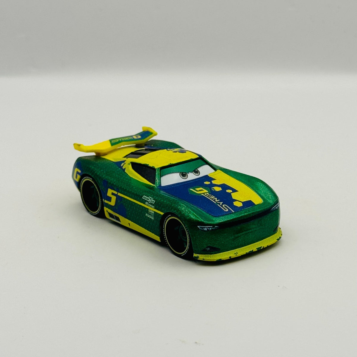 Disney Pixar Cars - ERIC BRAKER SYNERG Next Gen - 1:55 Diecast