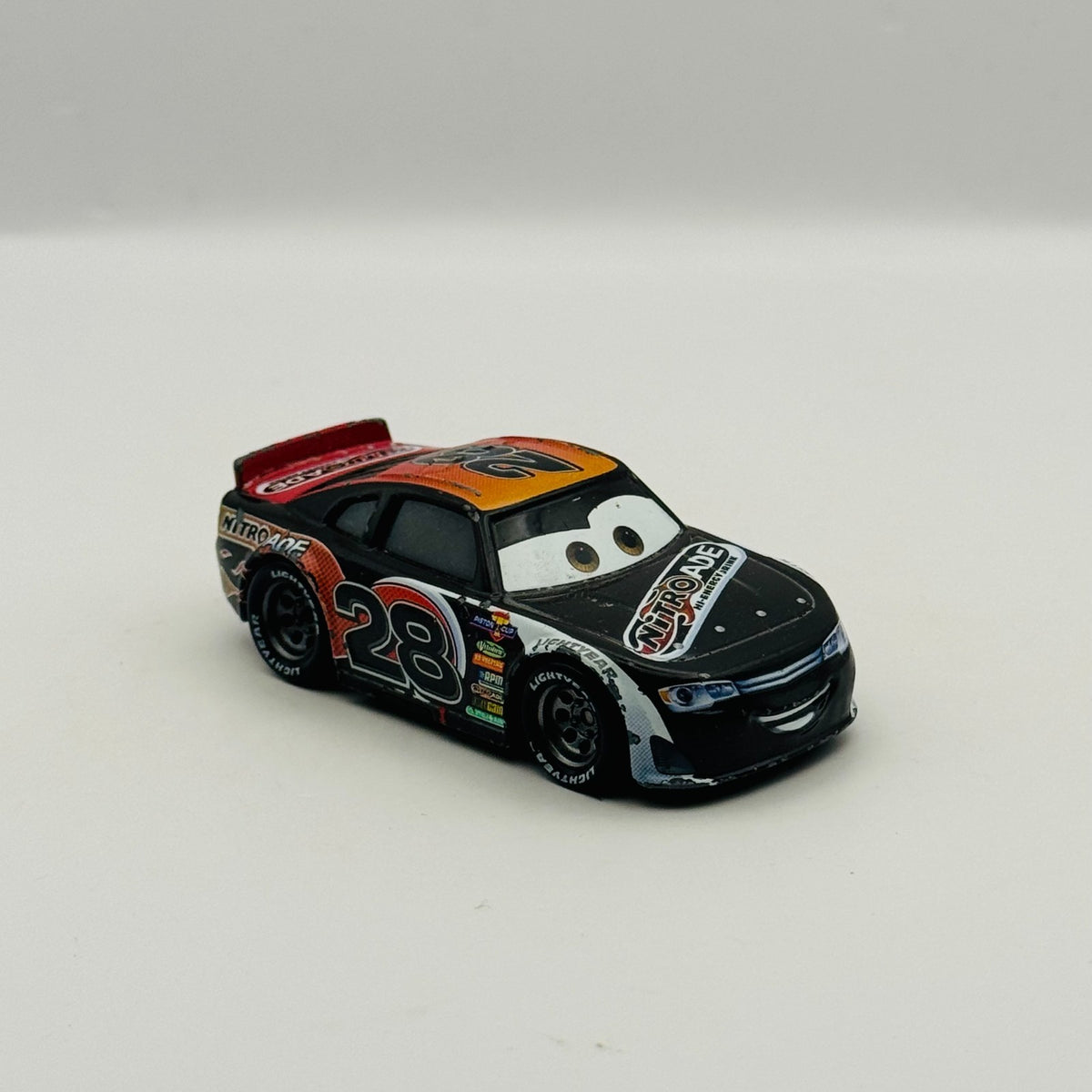 Disney Pixar Cars - PHIL TANKSON NITROADE Veteran Racer 2017 - 1:55 Diecast
