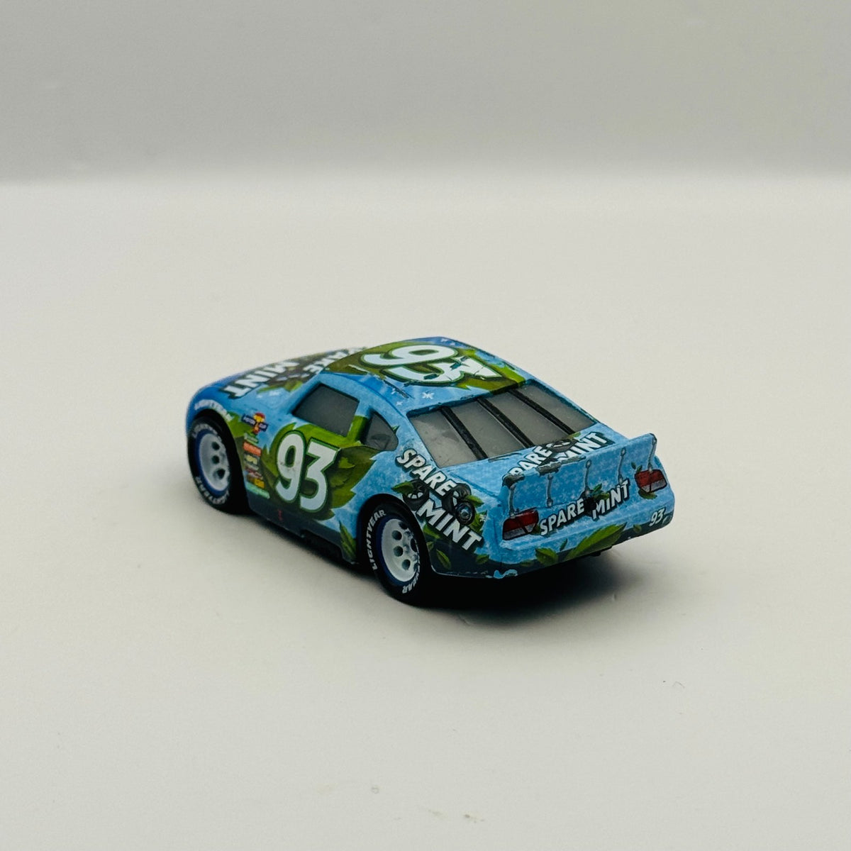 Disney Pixar Cars - CARS 3 ERNIE GEARSON SPARE O MINT Veteran Racer 1:55 Diecast