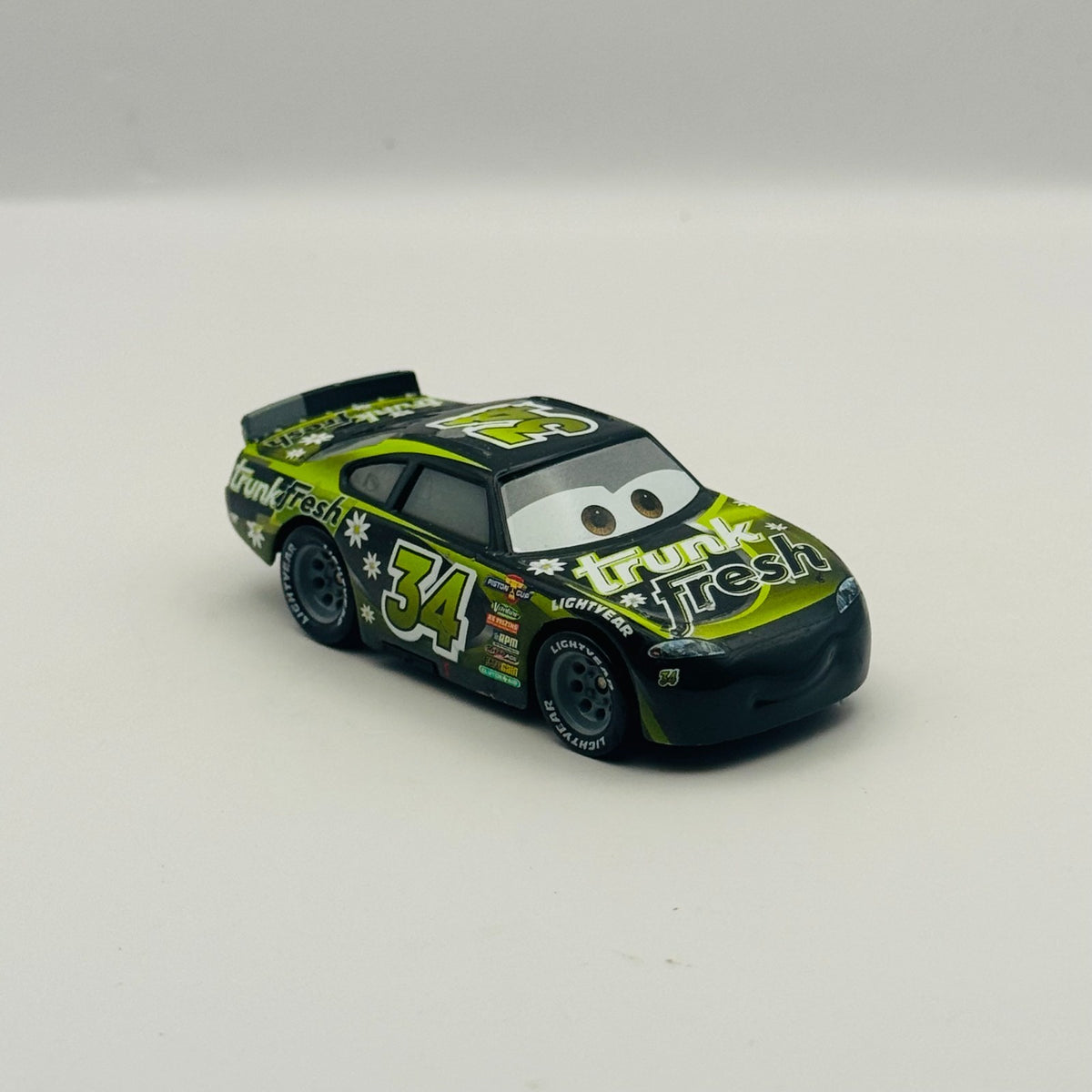 Disney Pixar Cars - DIRKSON D'AGOSTINO TRUNK FRESH Cars 3 Racer - 1:55 Diecast
