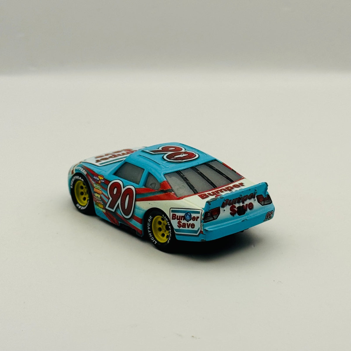 Disney Pixar Cars - PONCHY WIPEOUT BUMPER SAVE YELLOW Cars 3 2017 - 1:55 Diecast