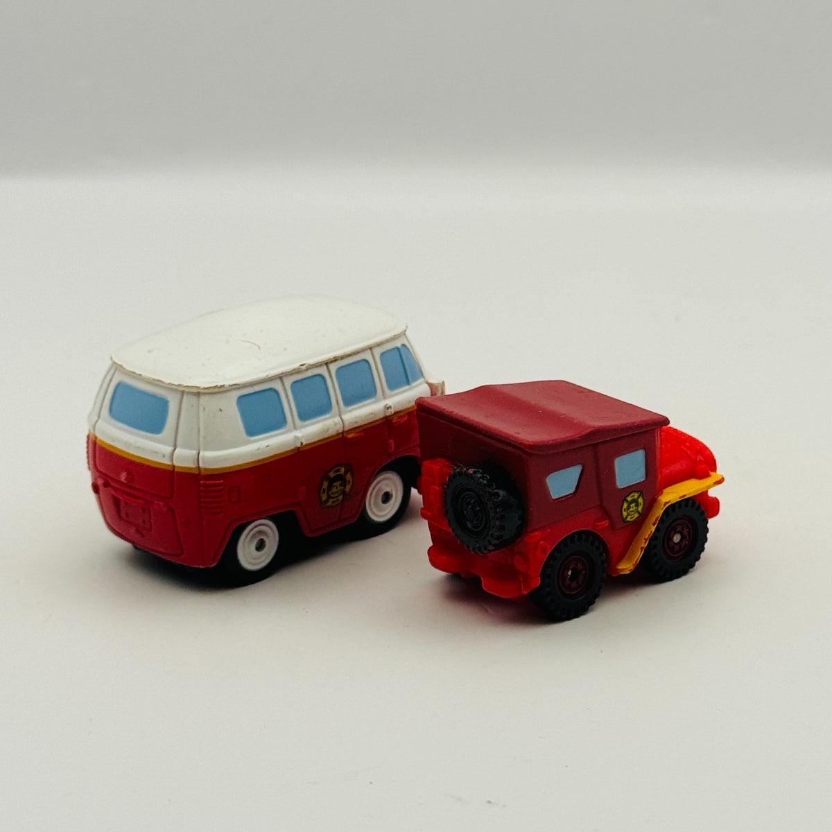 Disney Pixar Cars - Mini Adventures SARGE & FILLMORE - Fire Department