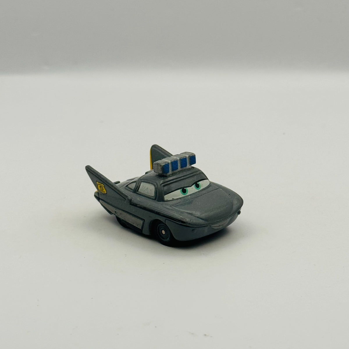 Disney Pixar Cars - Mini Adventures GRAY FLO - Radiator Springs Police