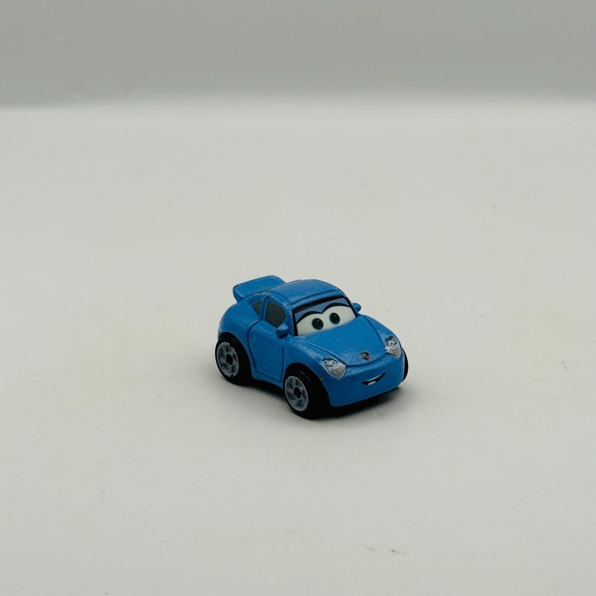 Disney Pixar Cars - Mini Racers SALLY - Diecast