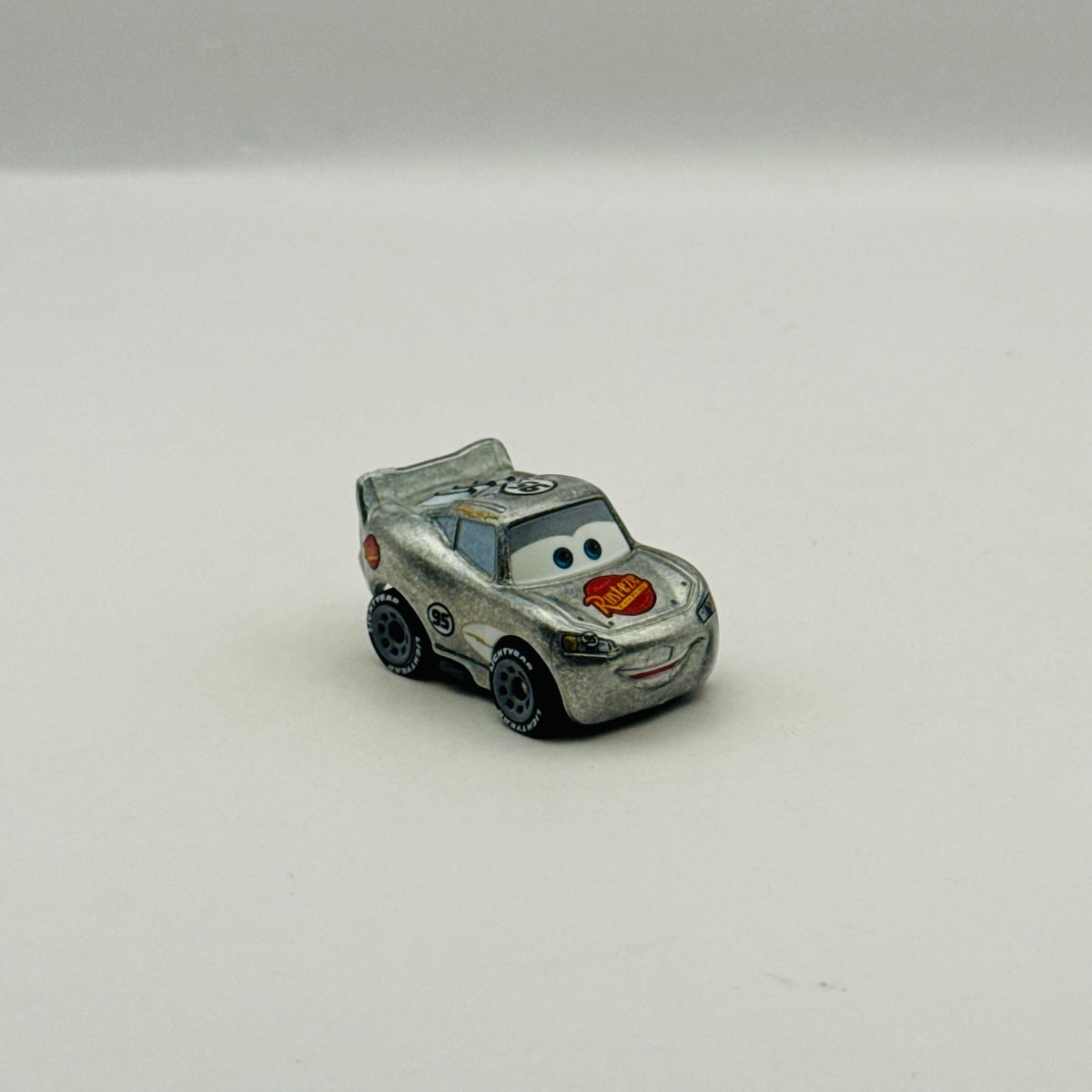 Disney Pixar Cars - Mini Racers SILVER RADIATOR SPRINGS MCQUEEN - Diecast