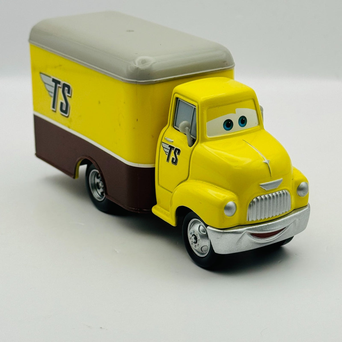 Disney Pixar Cars - DUSTIN MELLOWS Mega Size Race O Rama 2009 - 1:55 Diecast