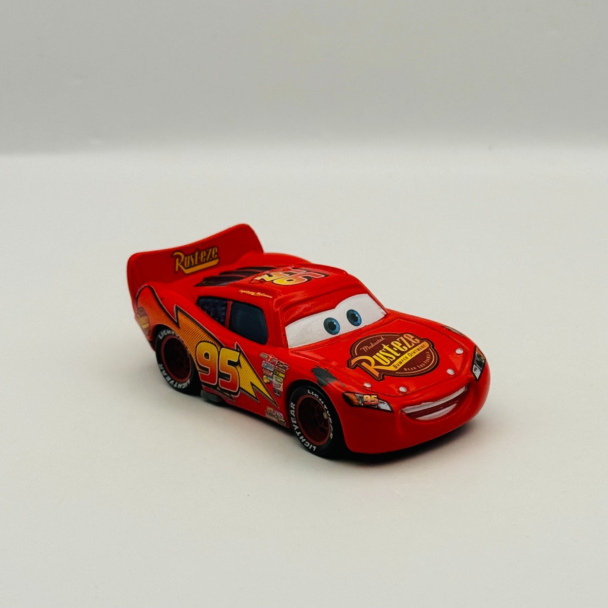Disney Pixar Cars - TAR LIGHTNING MCQUEEN  - 1:55 Diecast
