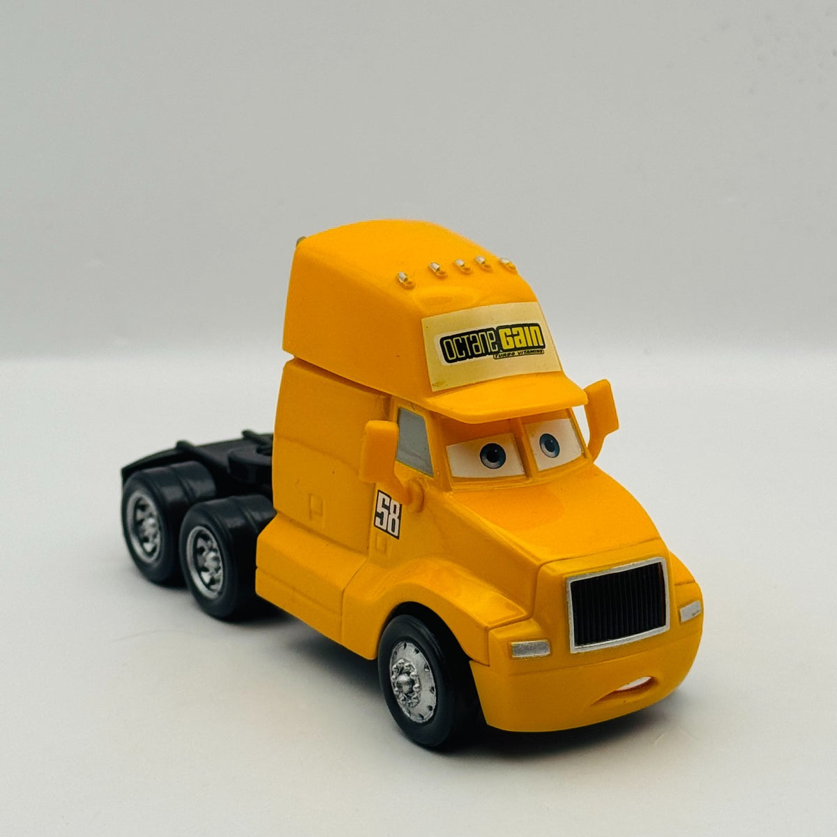 Disney Pixar Cars - OCTANE GAIN SEMI HAULER CAB - 1:55 Diecast