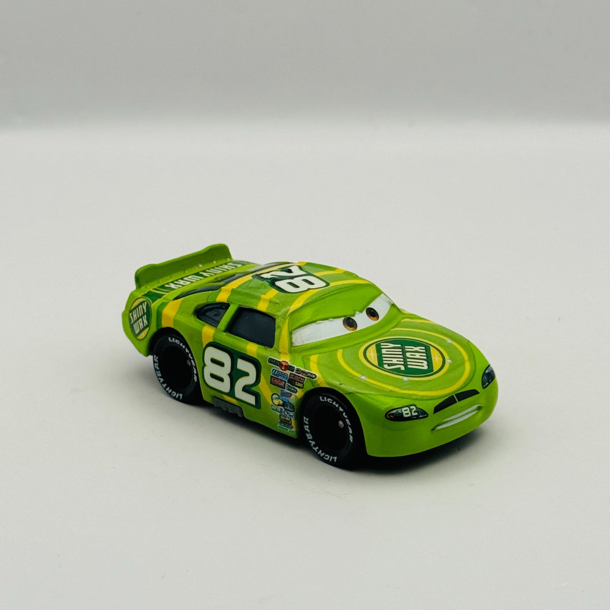Disney Pixar Cars - SHINY WAX DARREN LEADFOOT Piston Cup Racer - 1:55 Diecast