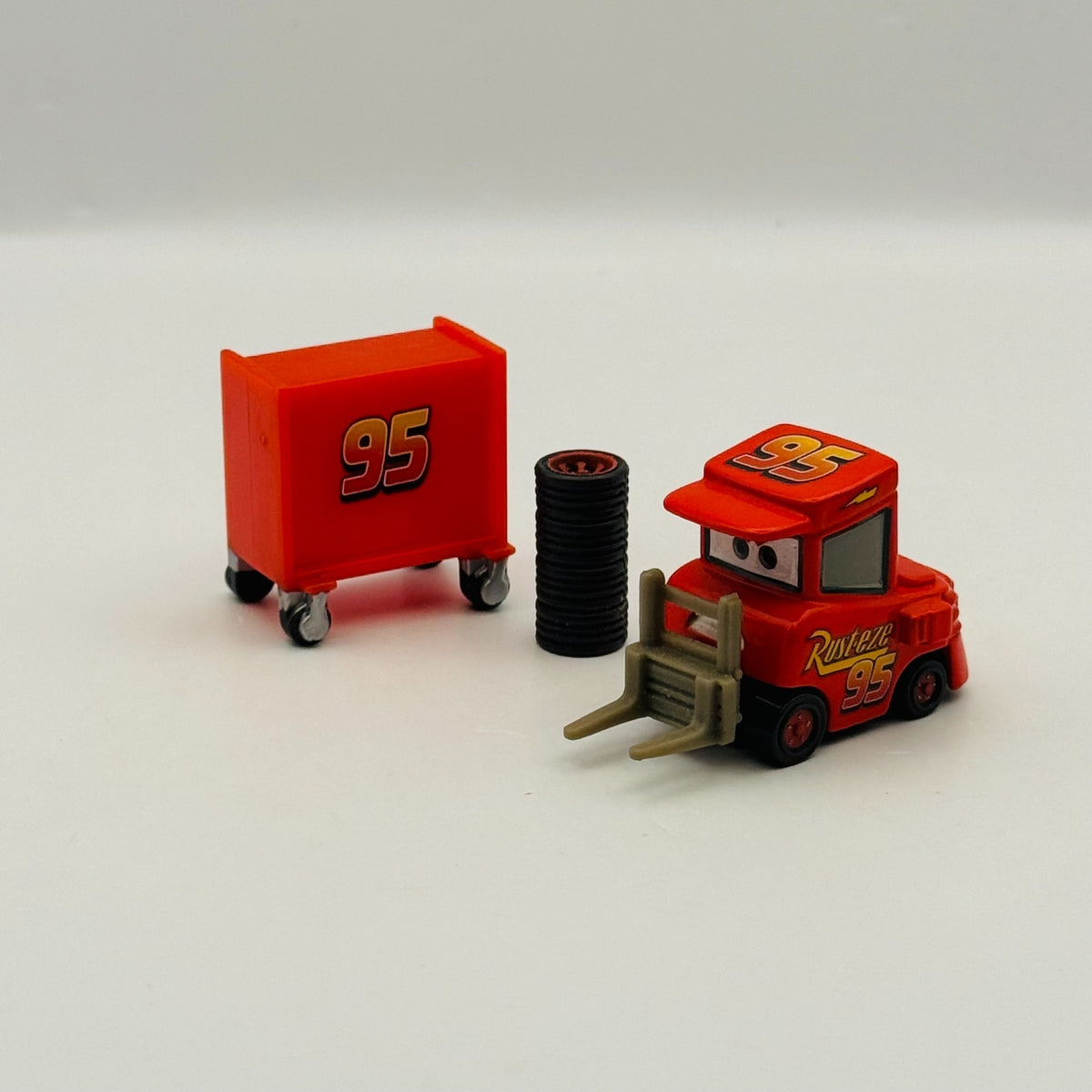 Disney Pixar Cars NOT CHUCK RUSTEZE MCQUEEN PITTY World Cars 2008 1:55 Diecast