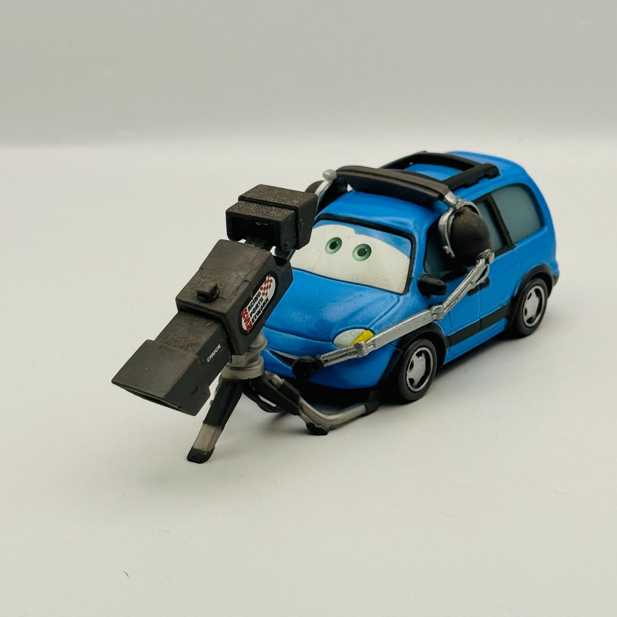 Disney Pixar Cars - CHUCK CHOKE CABLES Final Lap 2010 - 1:55 Diecast