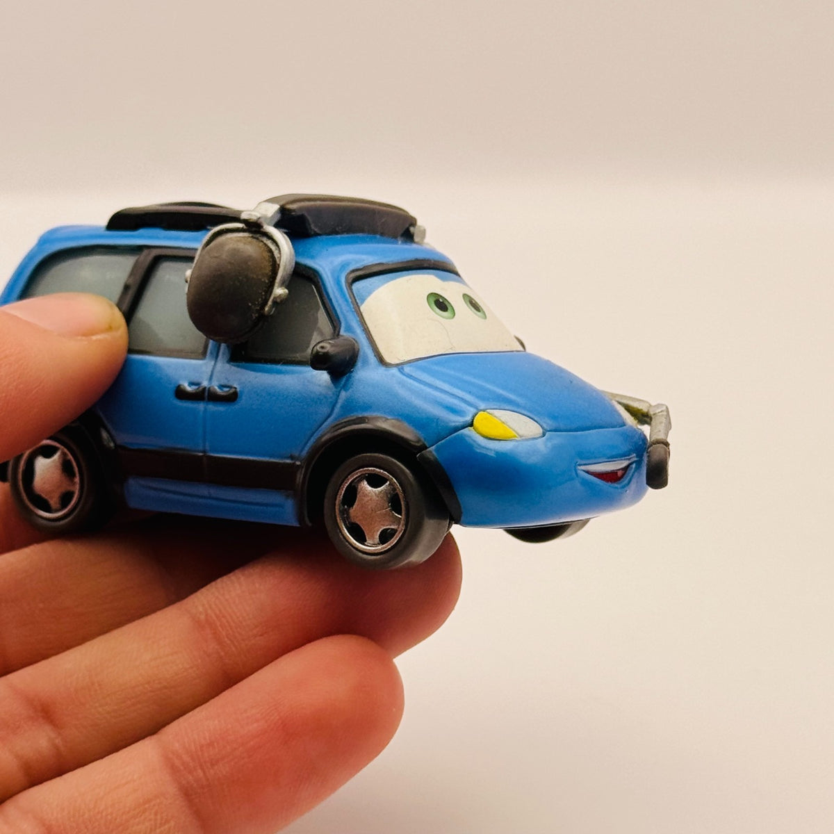 Disney Pixar Cars - CHUCK CHOKE CABLES Final Lap 2010 - 1:55 Diecast