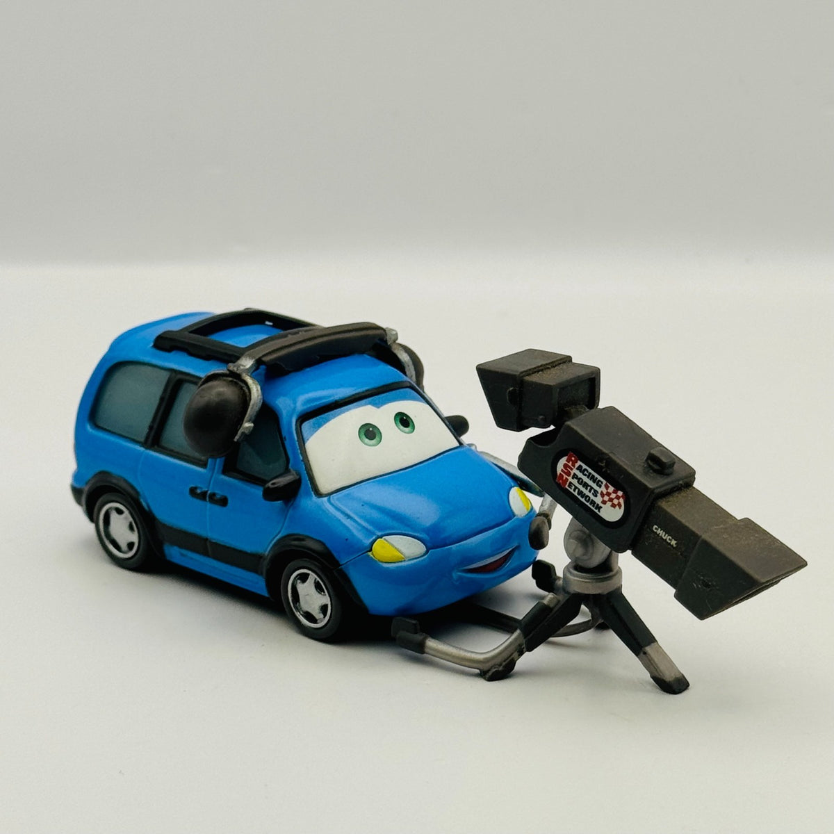 Disney Pixar Cars - CHUCK CHOKE CABLES Final Lap 2010 - 1:55 Diecast