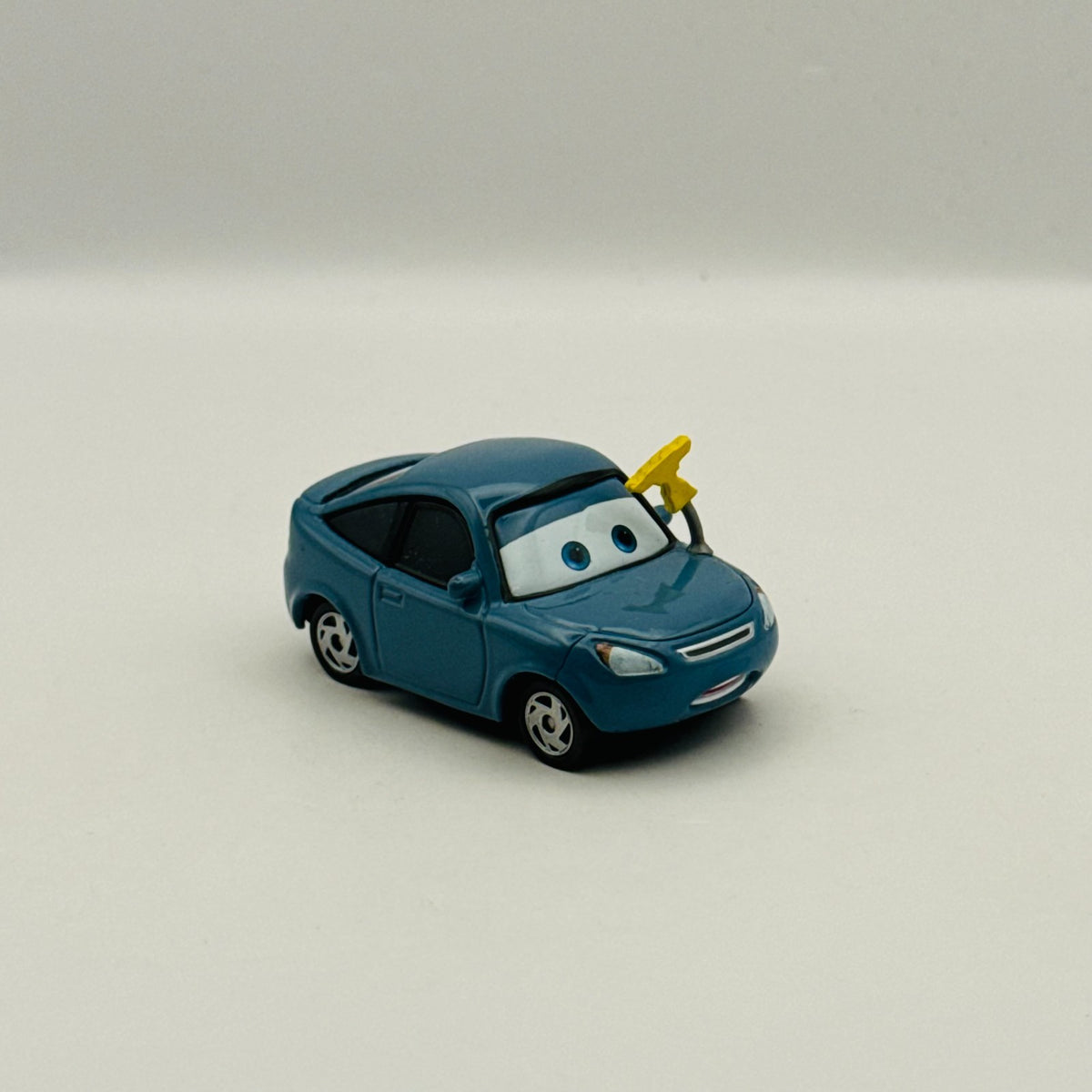 Disney Pixar Cars - MARTY BRAKEBURST Final Lap 2010 - 1:55 Diecast